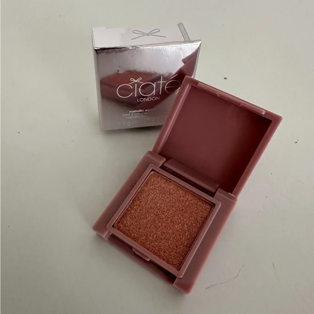 NIB Ciaté London Metallic Eyeshadow in Peach Party Quiet Luxury Minimalist
